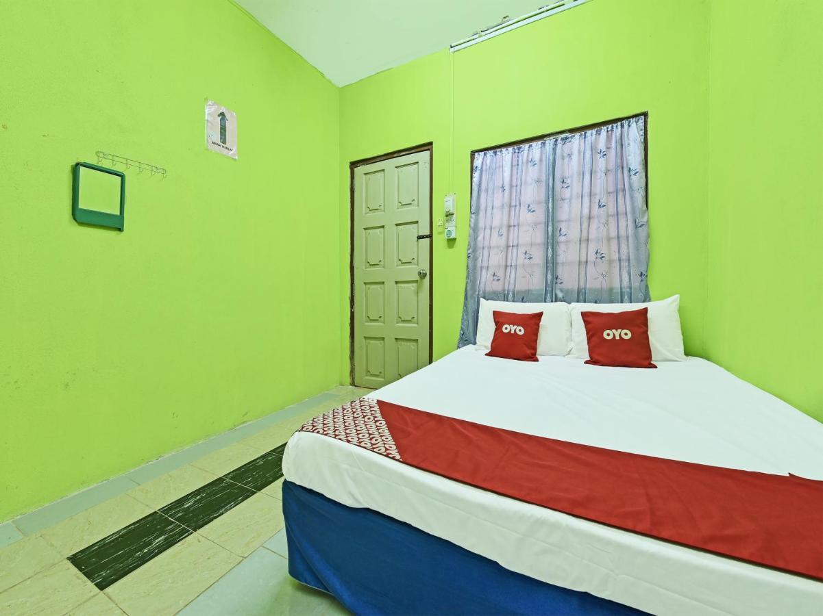 Oyo 90454 Haza Harmoni Guesthouse โกตาบารู ภายนอก รูปภาพ